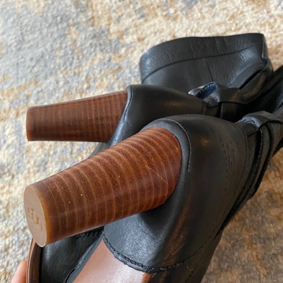 UGG Caroline High Heel Boot Black US 7 - Picture 7 of 8